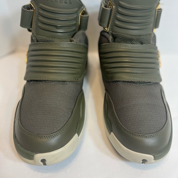 Jordan Generation 23 Medium Olive Size 9 - Picture 10 of 14